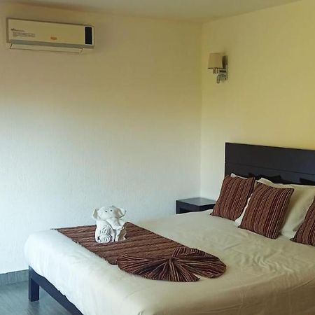 Hotel Punta Galeria موروليا المظهر الخارجي الصورة