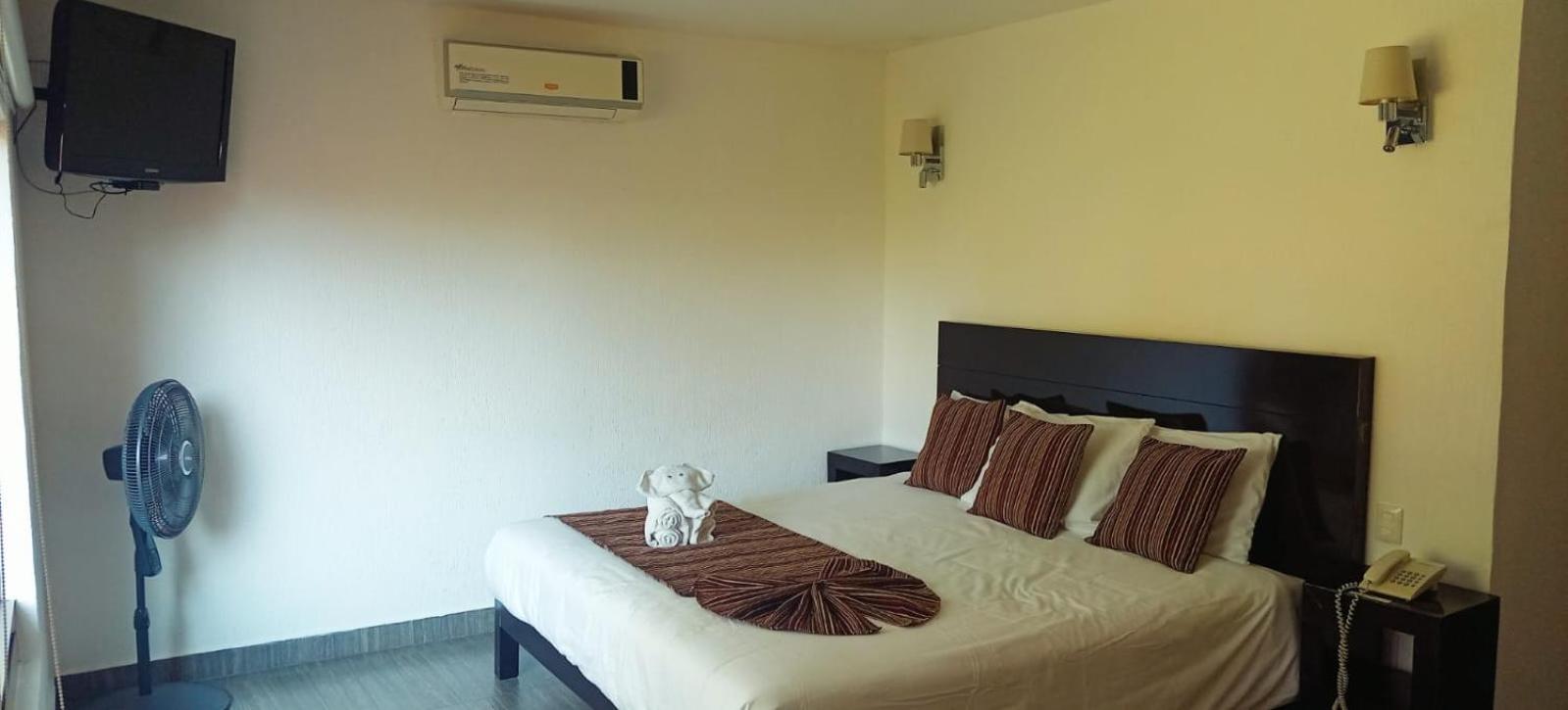 Hotel Punta Galeria موروليا المظهر الخارجي الصورة